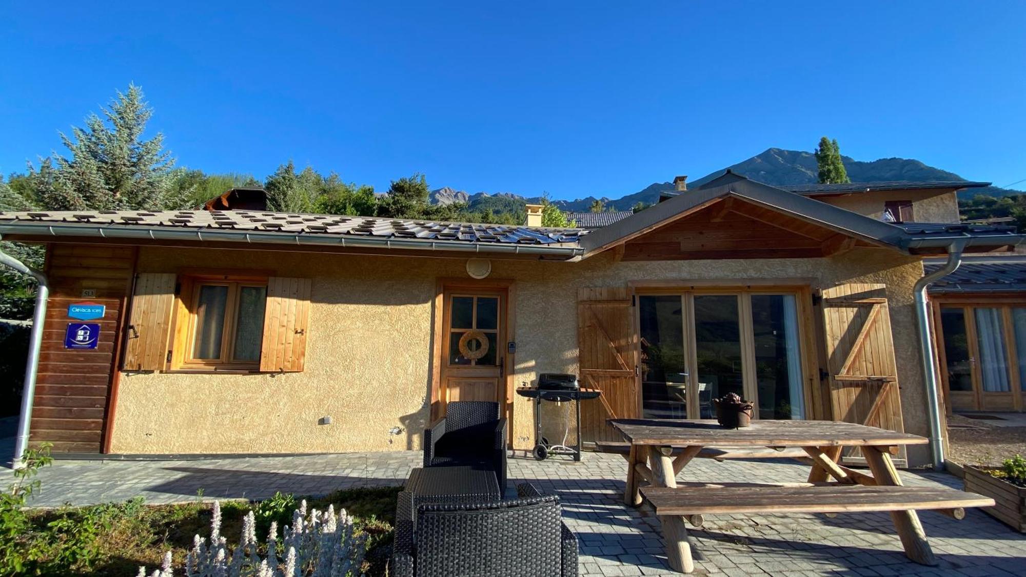 L'Intermede & En Toute Amitie - Les Gites De L'Argile Faucon-de-Barcelonnette Exterior photo